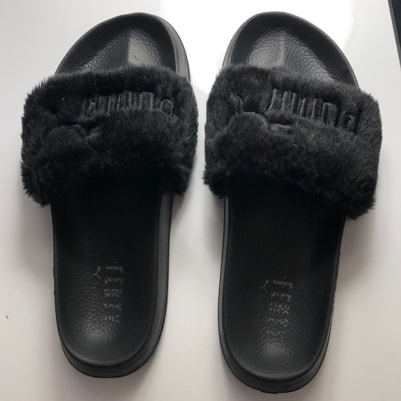 fuzzy flip flops puma